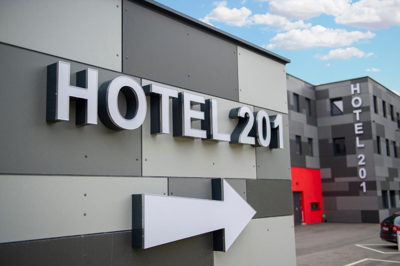 Hotel L201 - 24H Self-Check In 盖布利茨 外观 照片